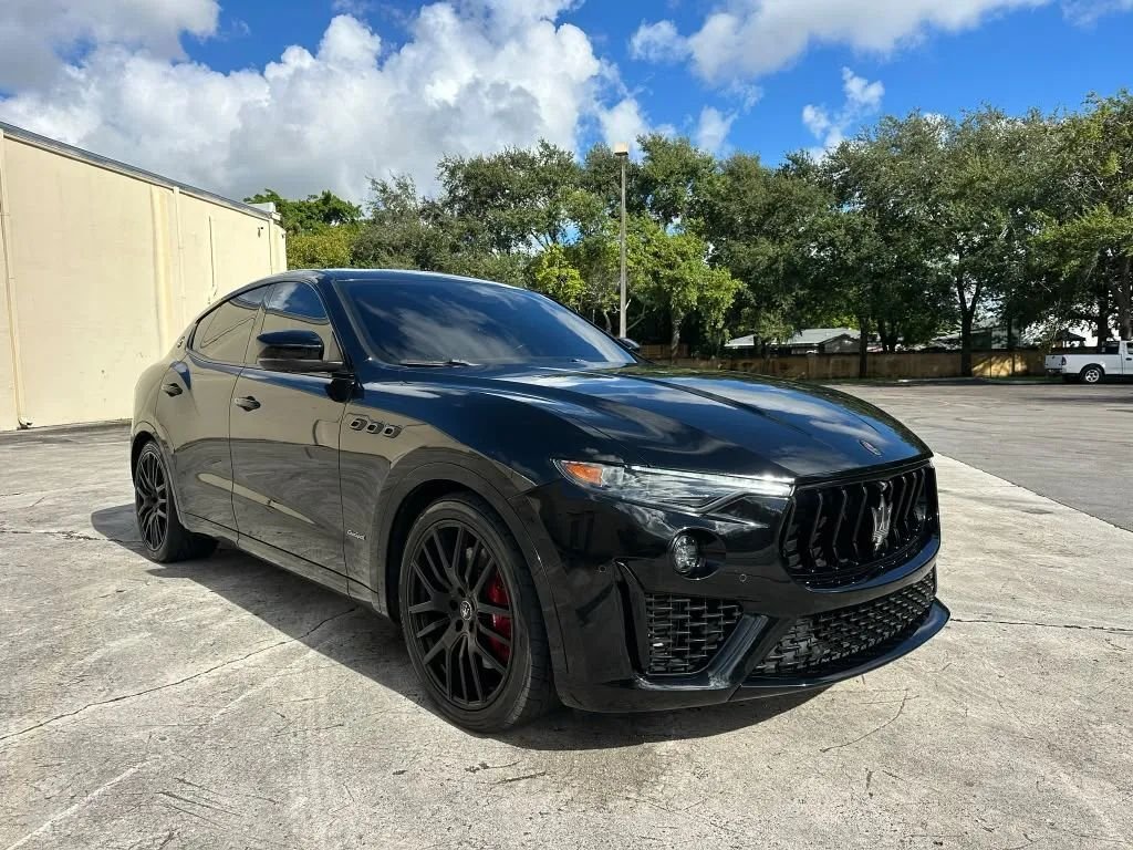 Suv in Hollywood, FL, United States 3 - 19119917