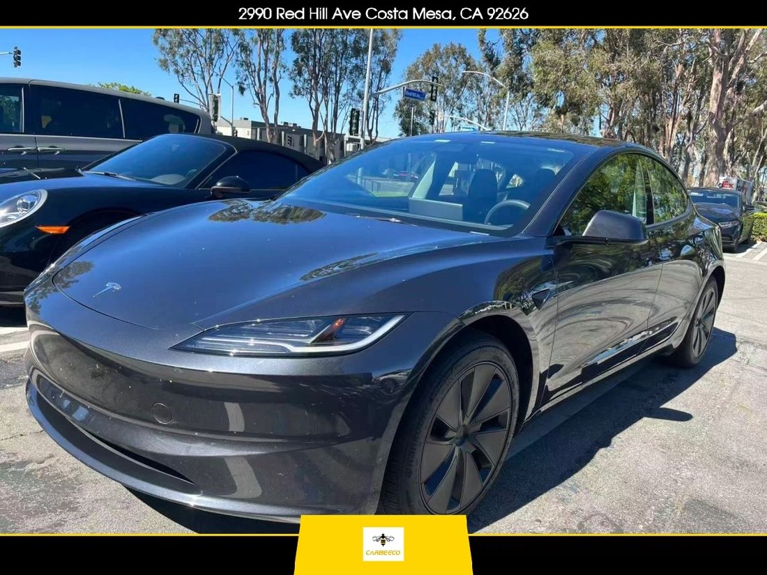 Sedan in Costa Mesa, CA, United States 1 - 19119640