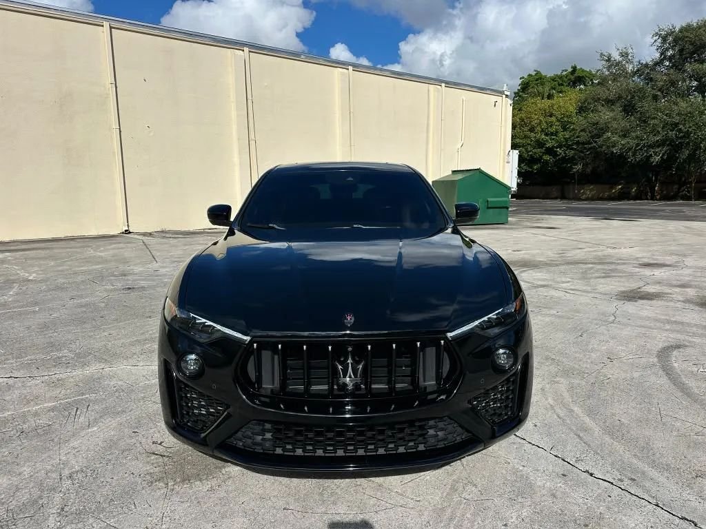 Suv in Hollywood, FL, United States 2 - 19119917