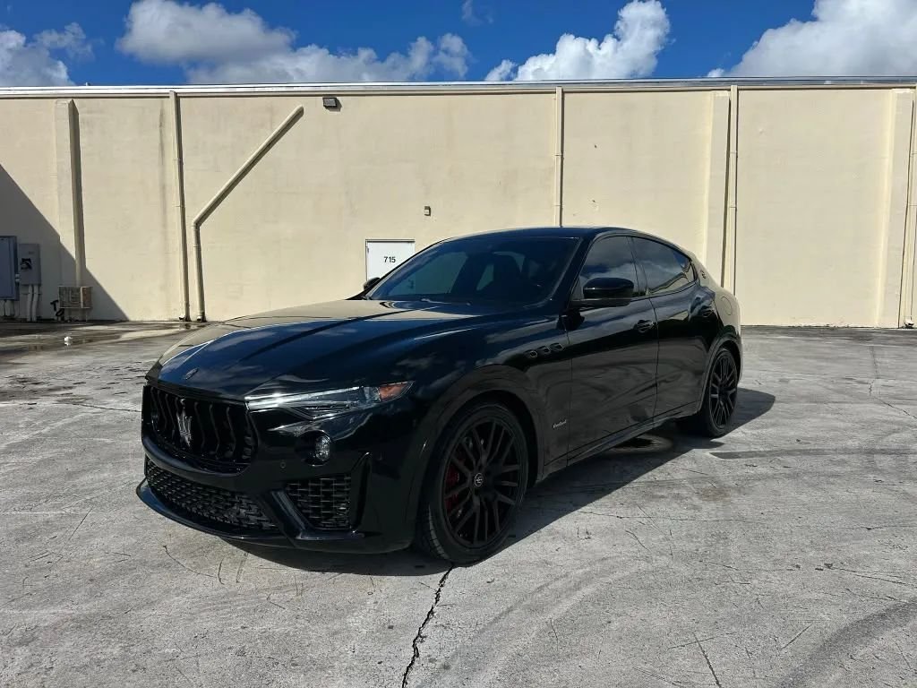 Suv in Hollywood, FL, United States 1 - 19119917