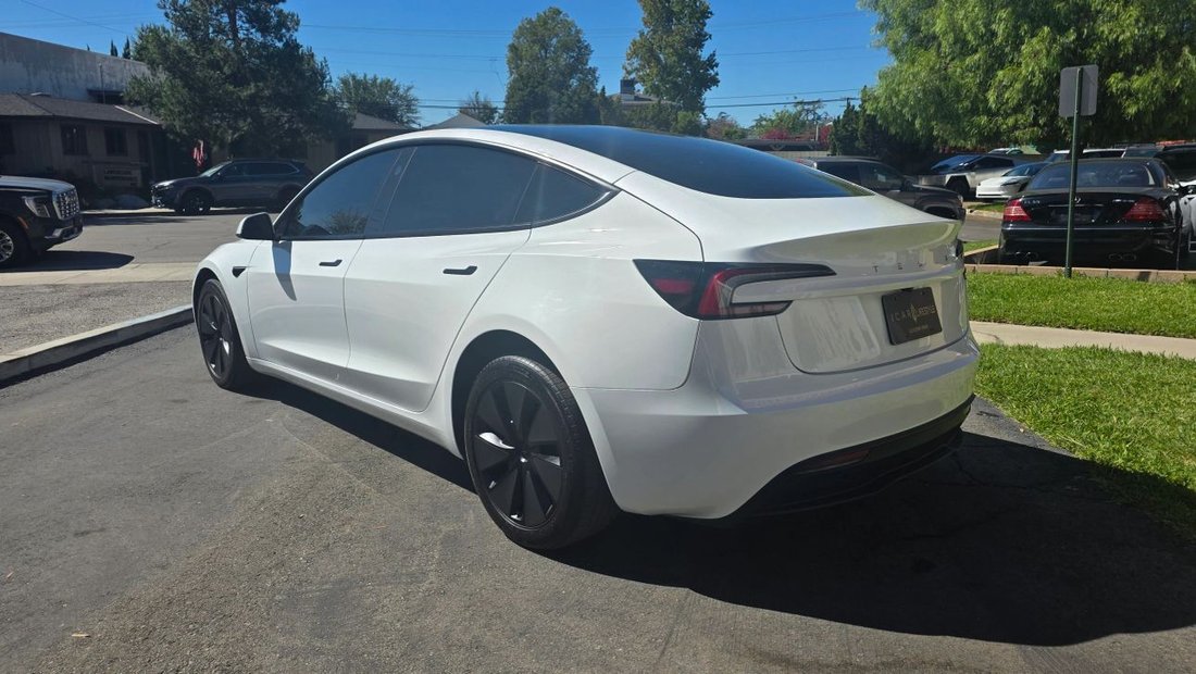 Sedan in Arcadia, CA, United States 3 - 19119788