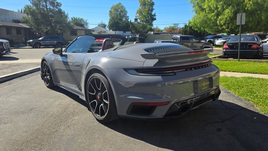 Coupe in Arcadia, CA, United States 3 - 19119801
