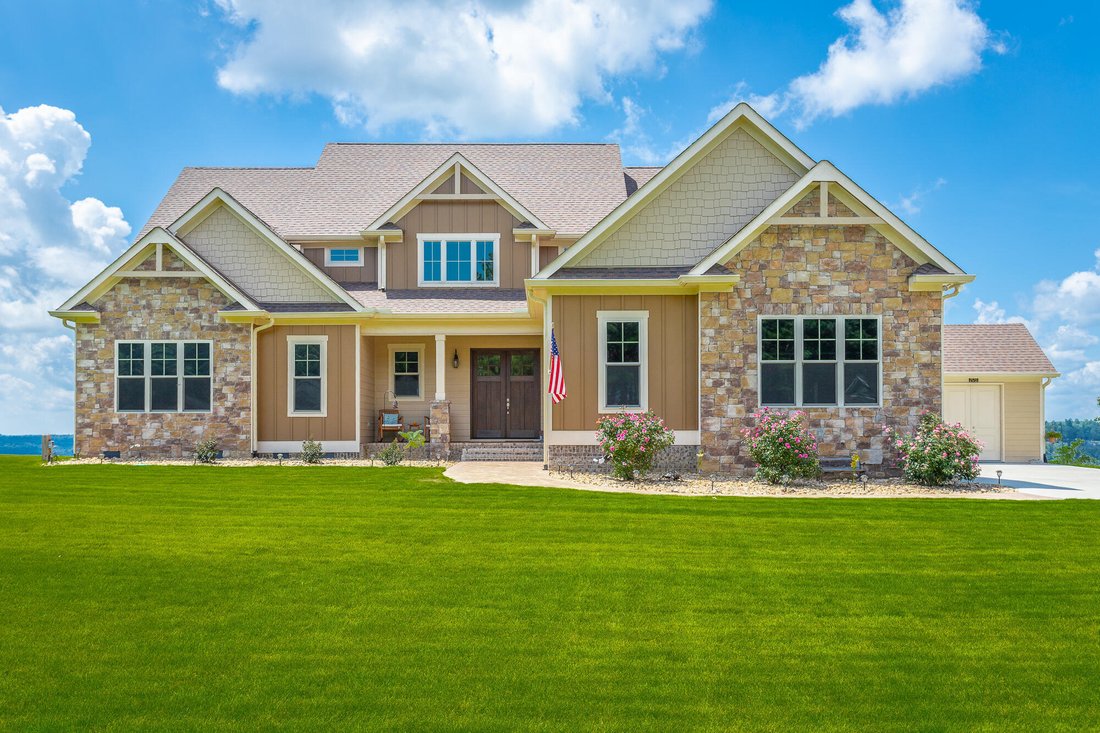 House in South Pittsburg, Tennessee, United States 1 - 19120241