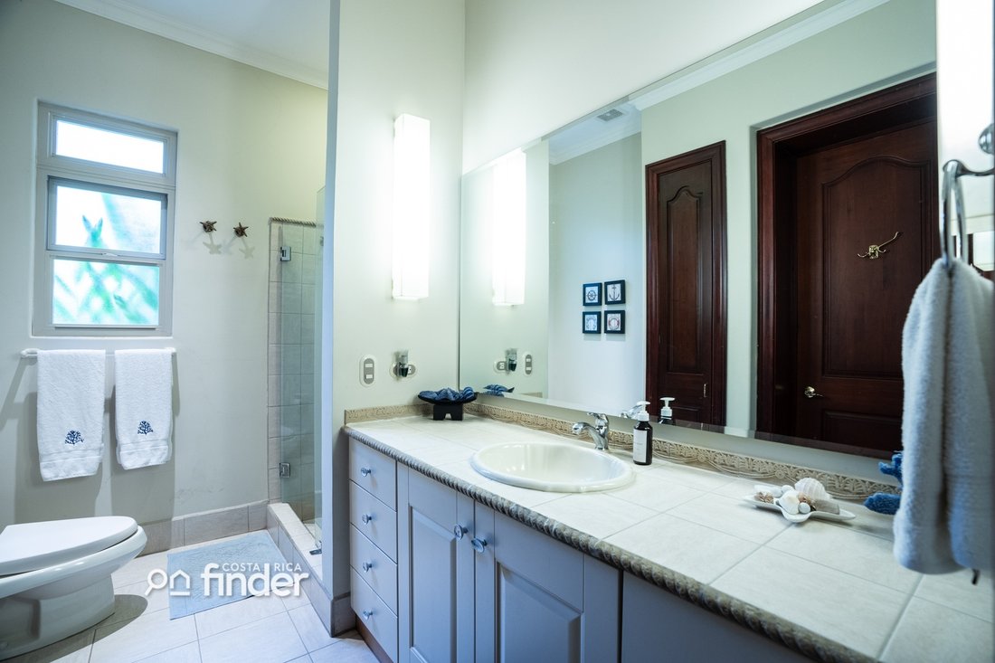 Condominio en Herradura, Provincia de Puntarenas, Costa Rica 2 - 19120356