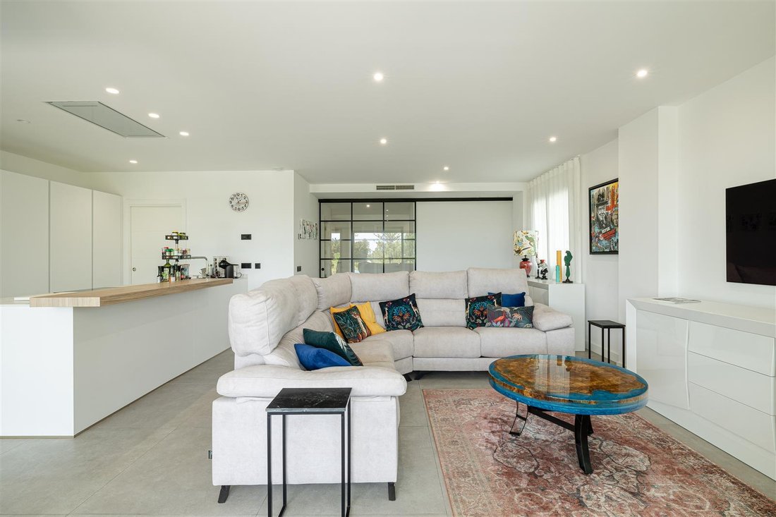 Wohnung in Estepona, Andalusien, Spanien 5 - 19120359