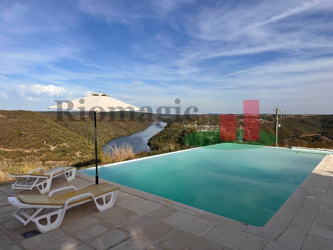 Domaine à Perais, Castelo Branco, Portugal 2 - 18810720