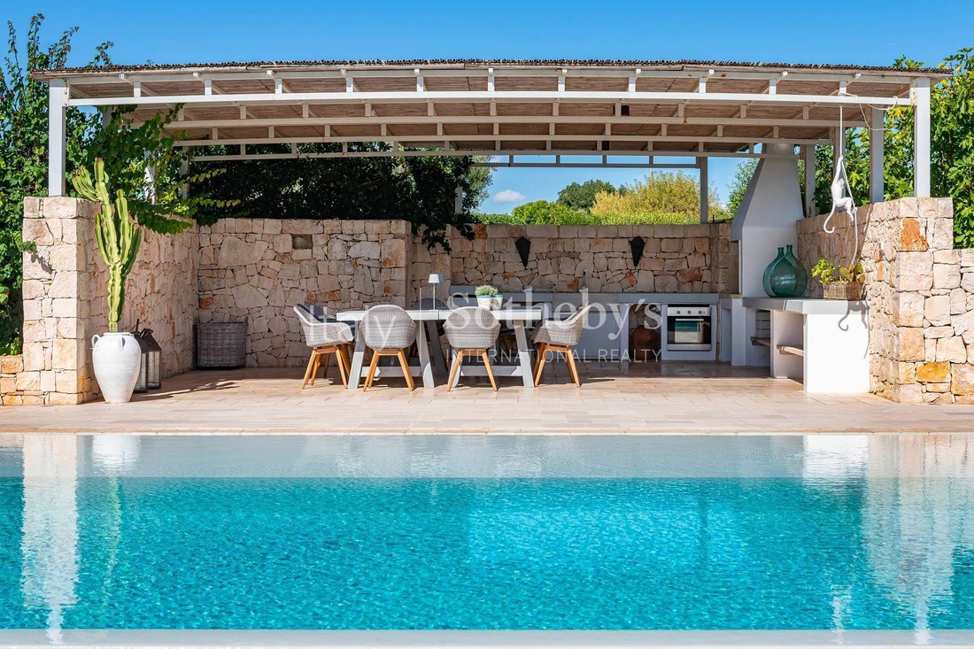 Casa en Ostuni, Apulia, Italia 2 - 19120358