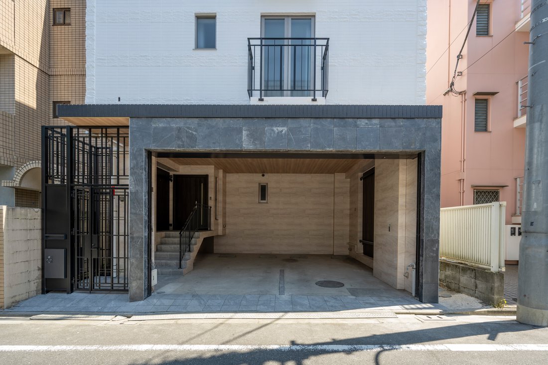 Villa in Minato City, Japan 1 - 19133522