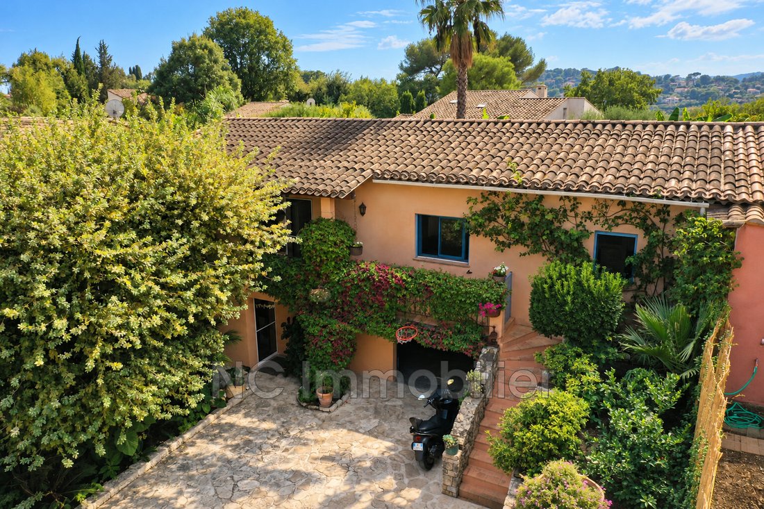 Villa en Bois Fleuri-Chevre d'Or-Saint Philippe, Biot, Francia 1 - 19122595