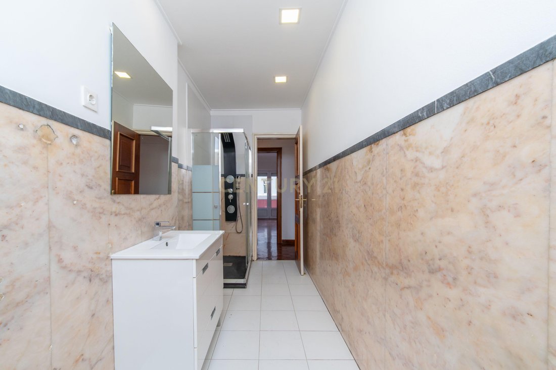 Wohnung in Santo António, Lissabon, Portugal 3 - 19129145