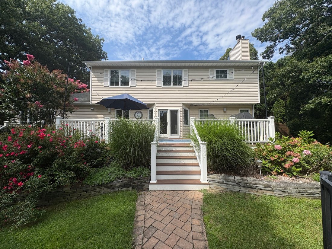 East Quogue, New York, United States 2 - 19132365