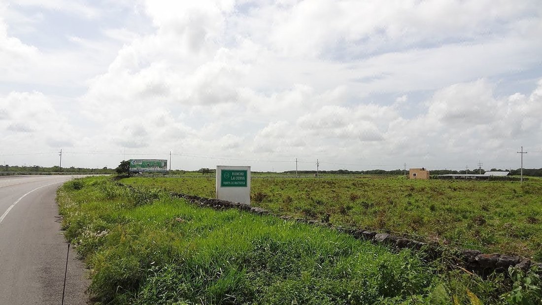 Corps de ferme en Buctzotz, Yucatán, Mexique 2 - 19120602