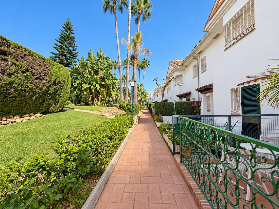 Haus in Estepona, Andalusien, Spanien 1 - 19133911