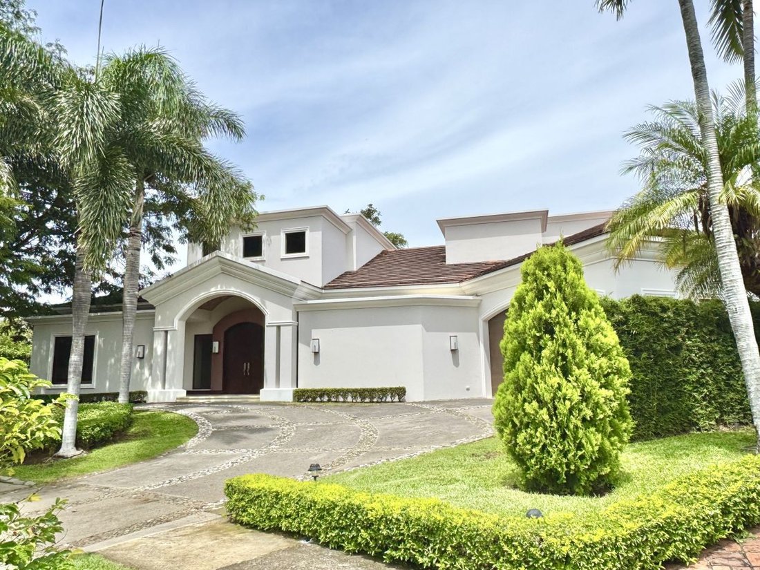 Casa a Santa Ana, San José, Costa Rica 1 - 19129301