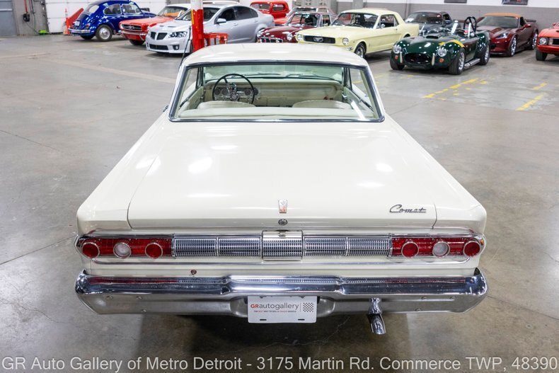 "White Lightning" in Commerce Twp, United States 5 - 19128774