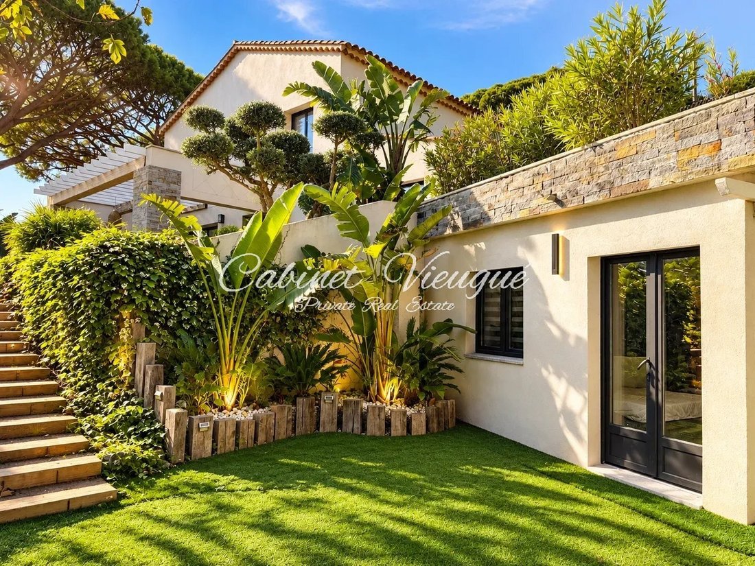 Villa in Grimaud, Provence-Alpes-Côte d'Azur, France 5 - 19128933