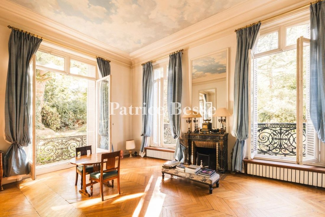 Apartment in Marnes-la-Coquette, Ile-de-France, France 4 - 19126448