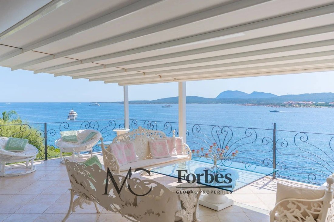 Villa à Porto Rotondo, Olbia, Sardaigne 3 - 19127806