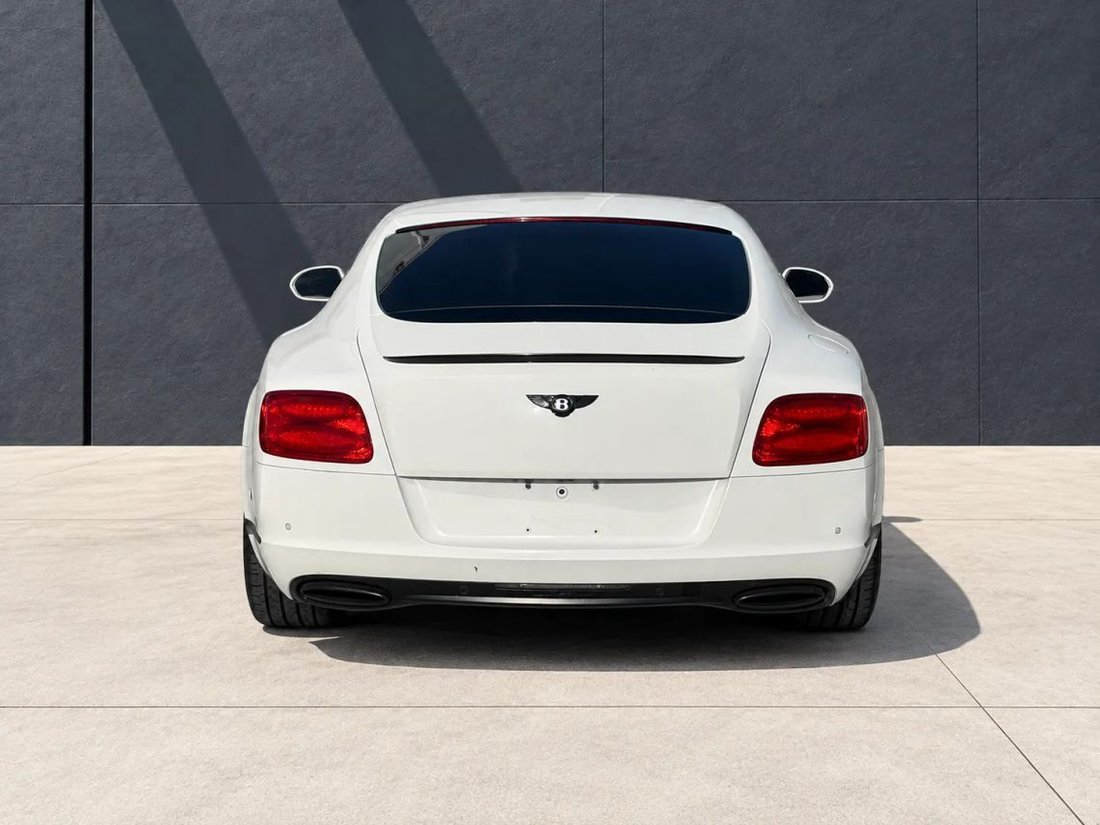 Coupe in Hollywood, FL, United States 4 - 19135096