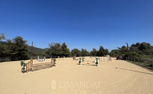 Domaine à Les Termes, Mandelieu-la-Napoule, France 1
