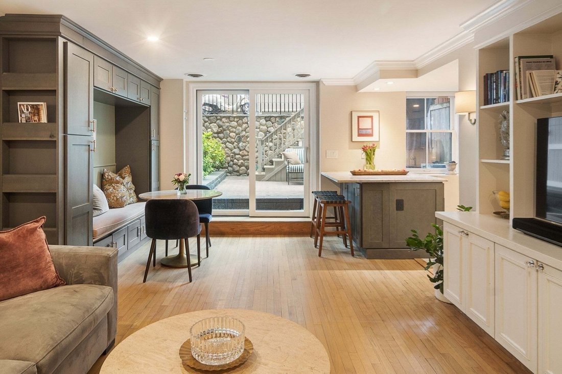 Condo in Boston, Massachusetts, United States 2 - 19135273