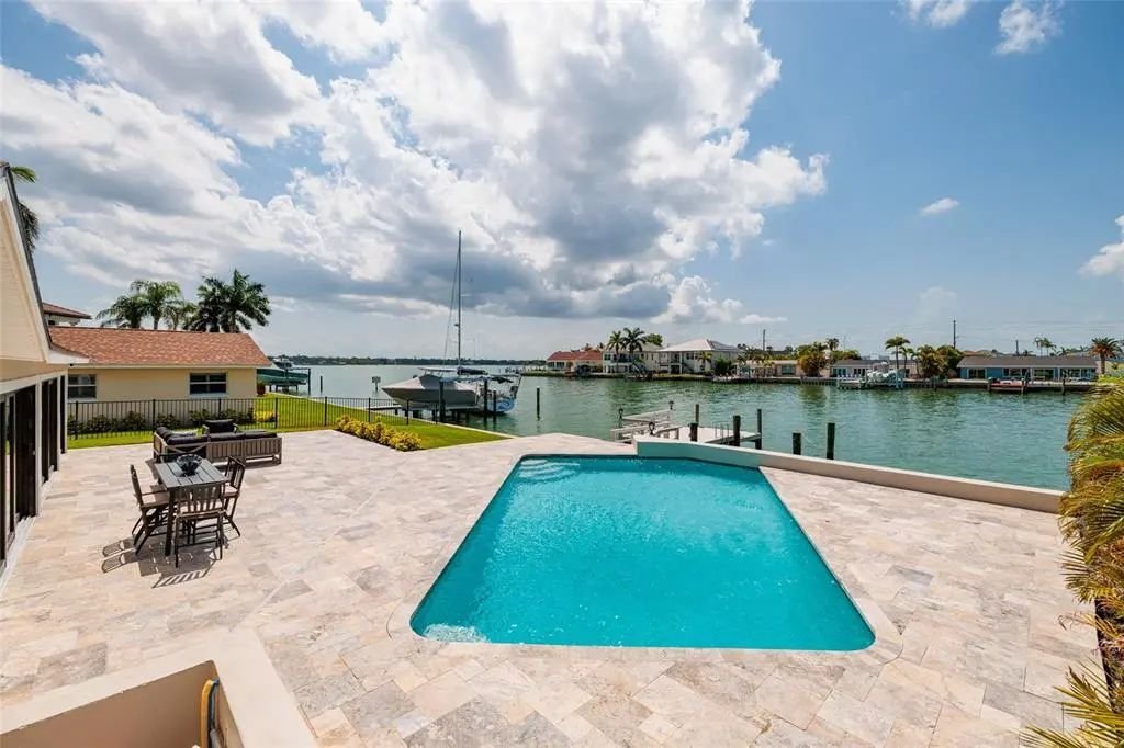 House in St. Pete Beach, Florida, United States 2 - 19133244