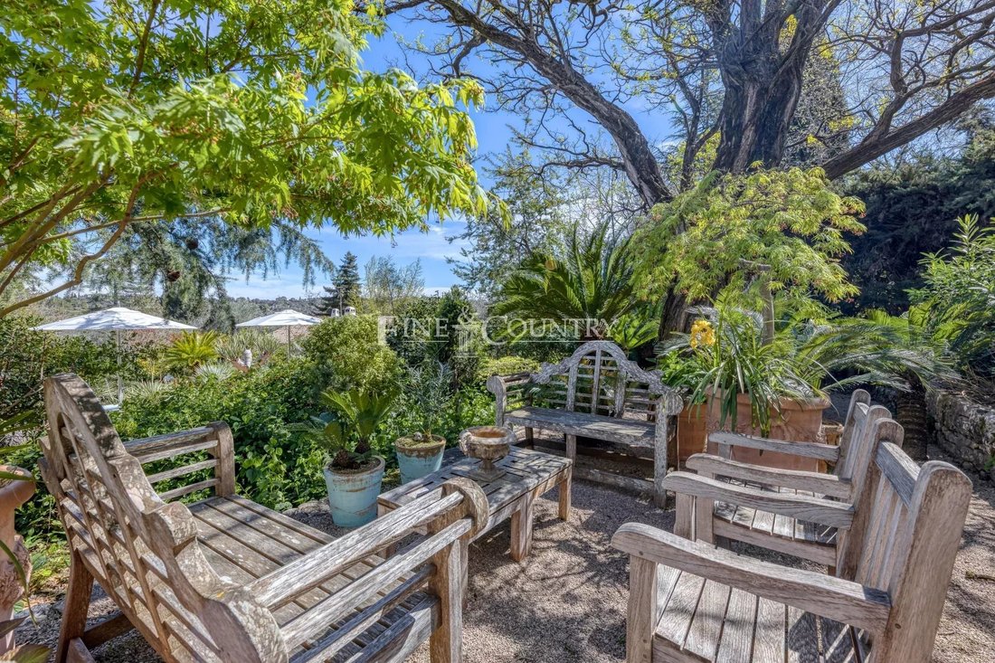 Villa en Grasse, Provenza-Alpes-Costa Azul, Francia 3 - 19122877