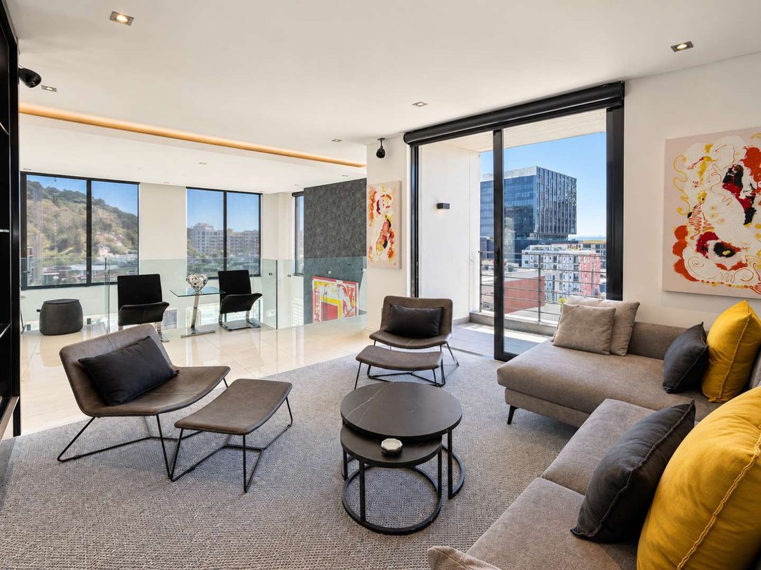 Penthouse in City Centre, City Bowl, Cape Town 5 - 19121691