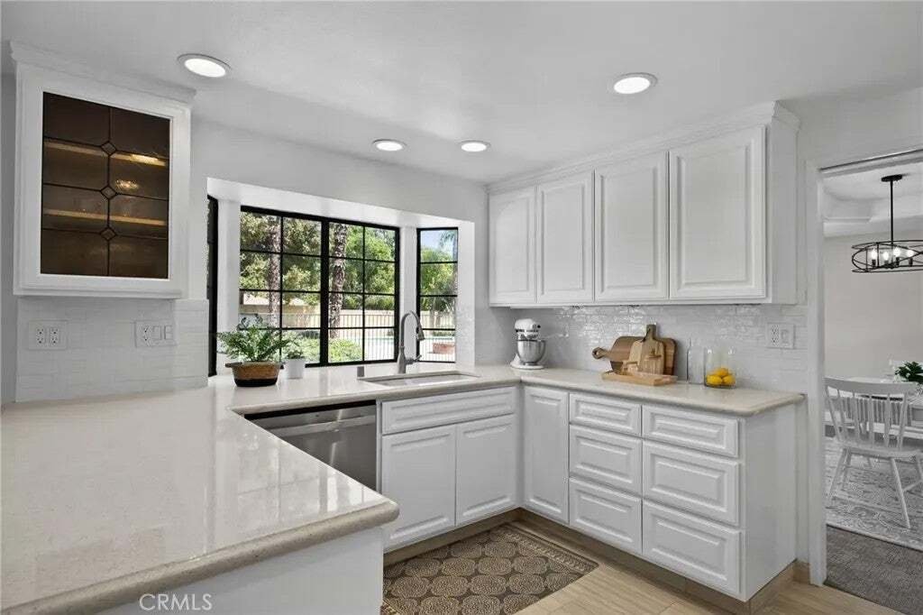 House in Upland, California, United States 5 - 18666184