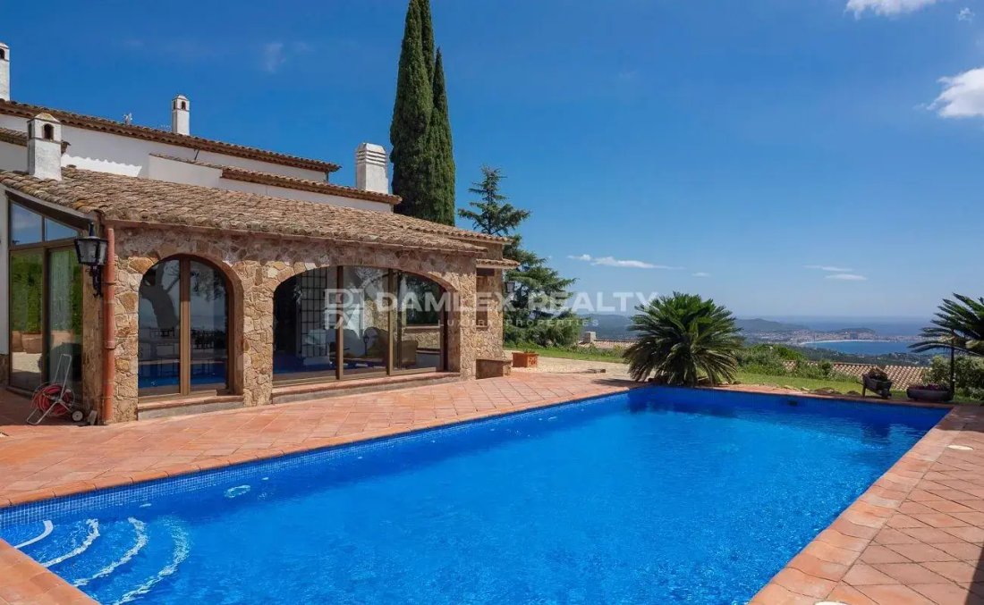 Maison à Platja d'Aro, Catalogne, Espagne 1 - 16728387