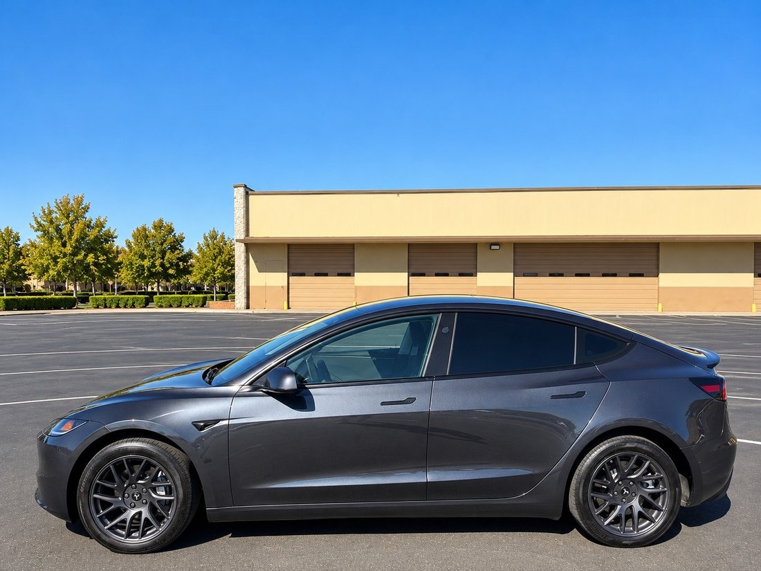 Sedan in Sacramento, CA, United States 4 - 19133788