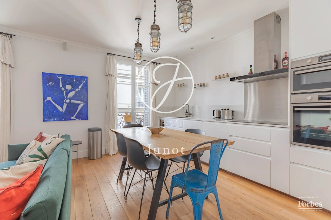 Apartment in Batignolles-Cardinet, Paris 17e Arrondissement, Paris 2 - 19122650