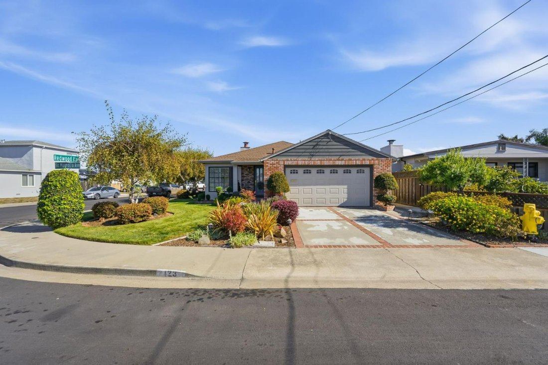 House in South San Francisco, California, United States 1 - 19123855