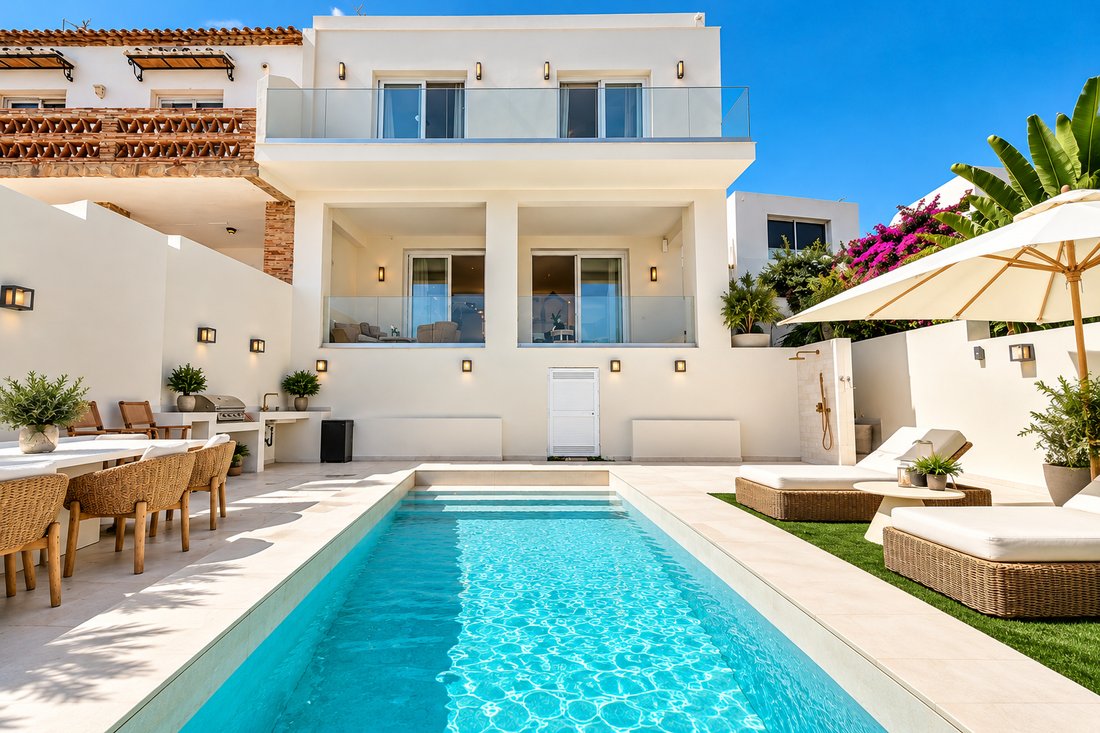 Villa in Sotogrande, San Roque, Andalusia 2 - 19129111
