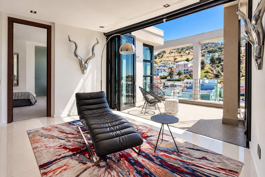 Penthouse in City Centre, City Bowl, Cape Town 3 - 19121691