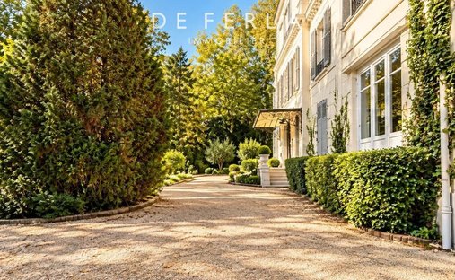 Maison à Le Mée-sur-Seine, Île-de-France, France 1