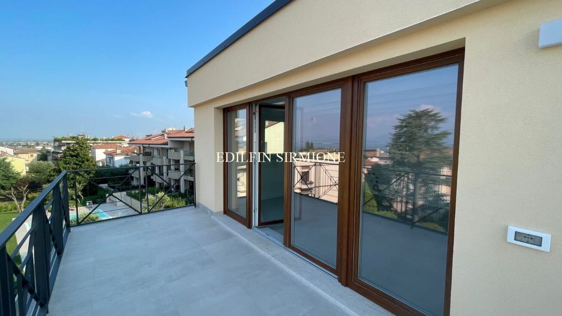 Penthouse in Centro Storico, Desenzano del Garda, Lombardy 5 - 16832617