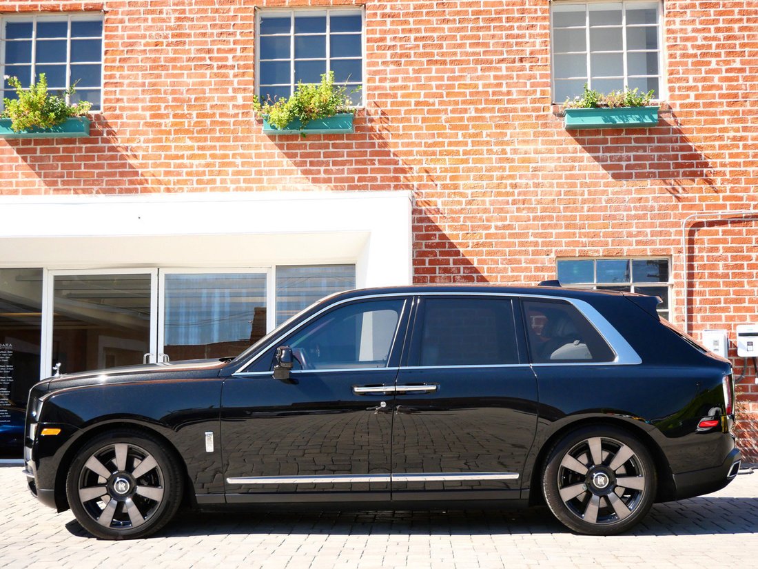 Suv in Beverly Hills, CA, United States 3 - 19132483