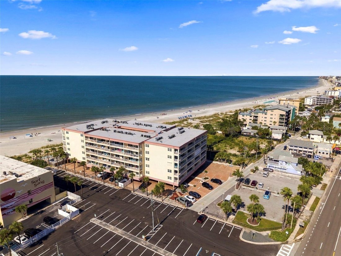 Appartement à Madeira Beach, Floride, États-Unis 1 - 19125336