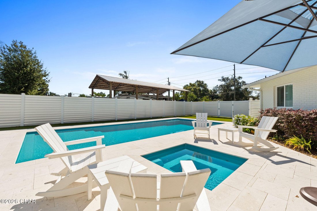 House in Port St. Joe, Florida, United States 2 - 19121374