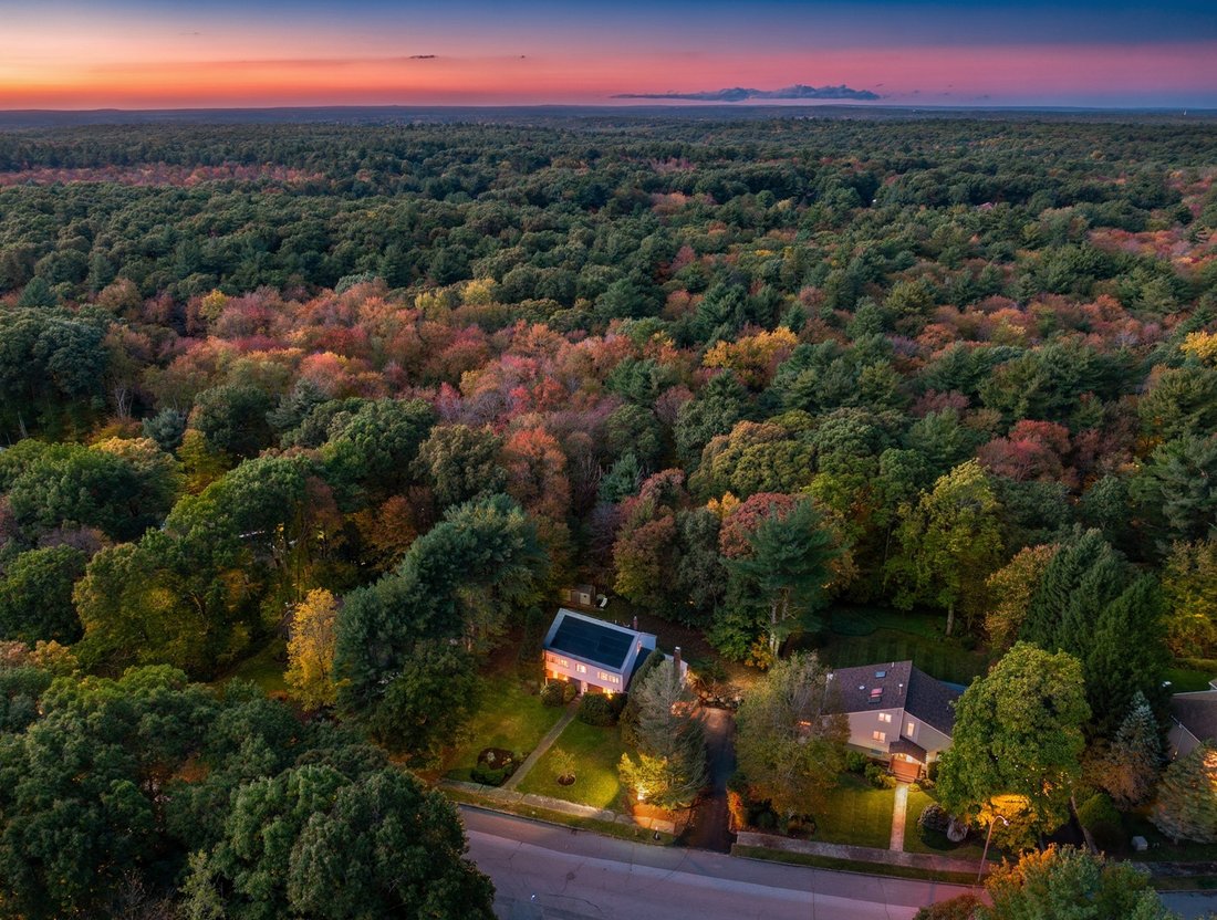 House in Sharon, Massachusetts, United States 3 - 19131177