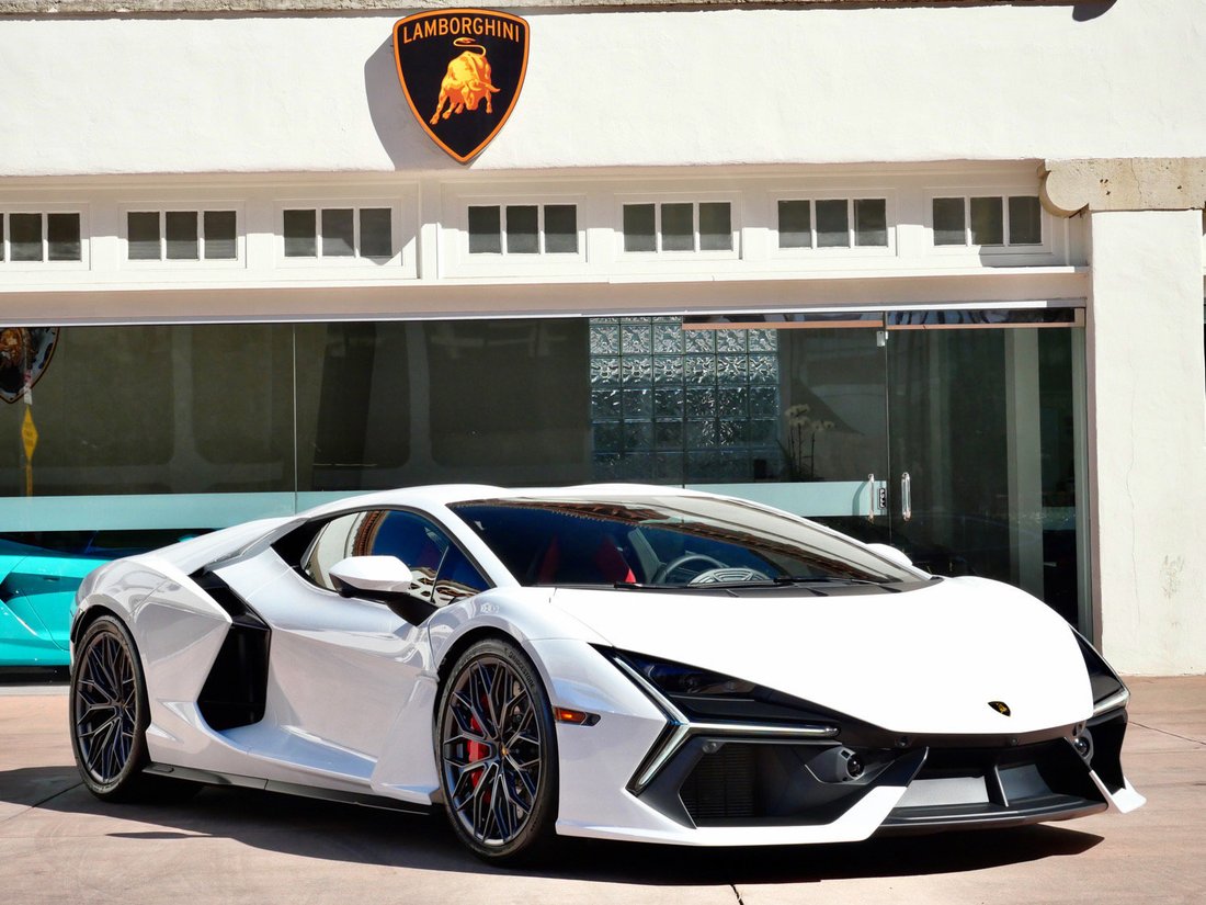 Coupe in Beverly Hills, CA, United States 1 - 19129234