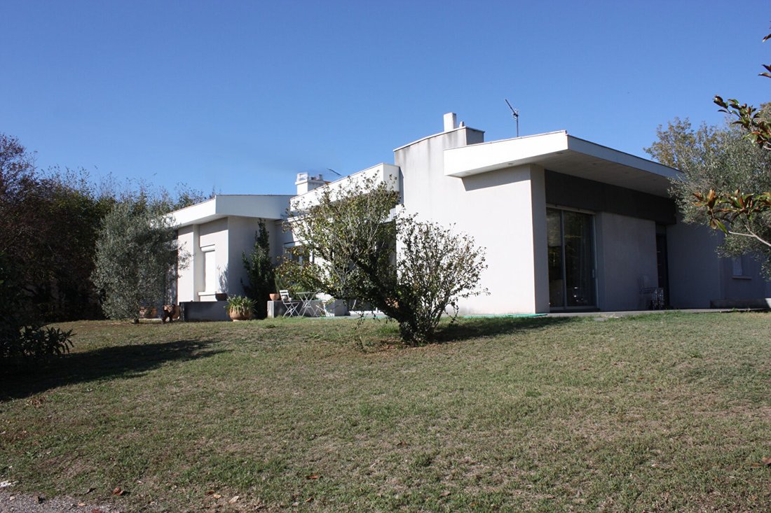 Villa en Brindas, Auvernia-Ródano-Alpes, Francia 3 - 18898066