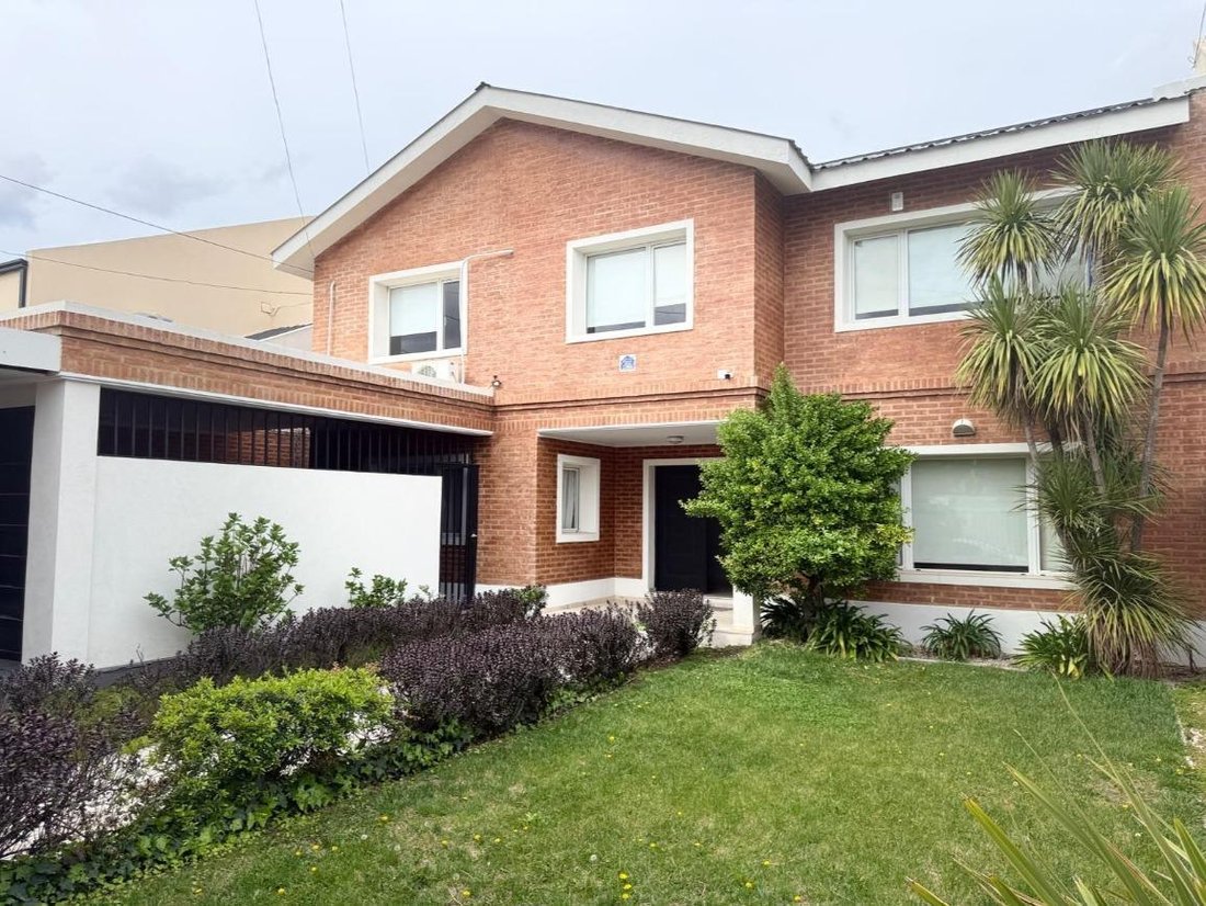 House in Neuquen, Neuquen, Argentina 3 - 19123888