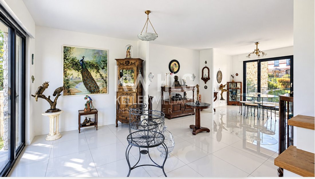 House in Centre Ville-Commerce, Enghien-les-Bains, France 4 - 19133399