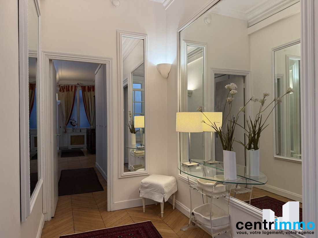 Appartamento a Elysées-Madeleine, Paris 8e Arrondissement, Parigi 5 - 19026757