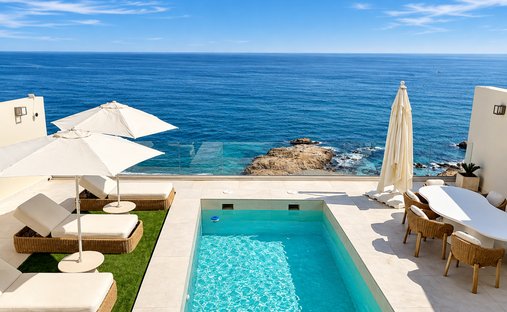 Villa in Sotogrande, San Roque, Andalusia 1