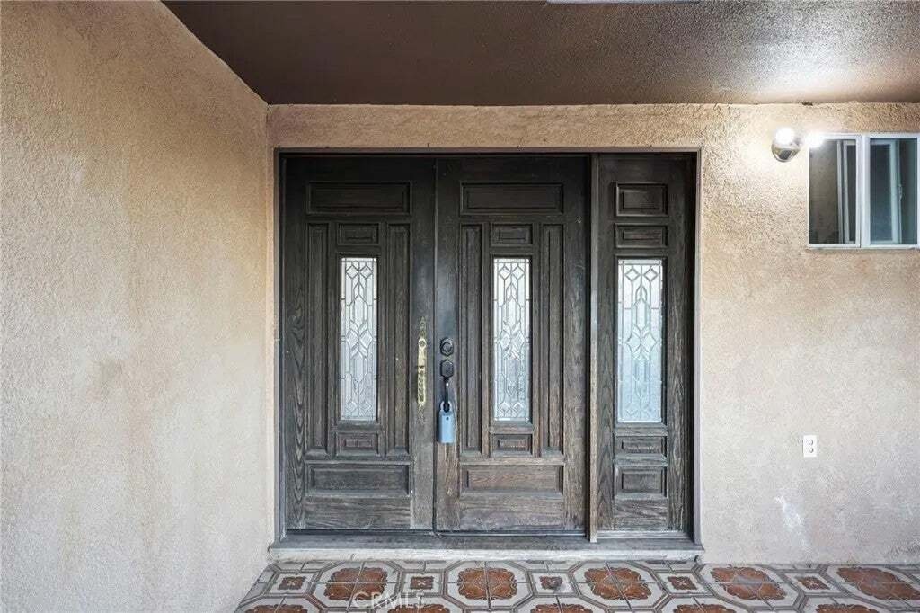 La Puente, California, United States 2 - 19125520