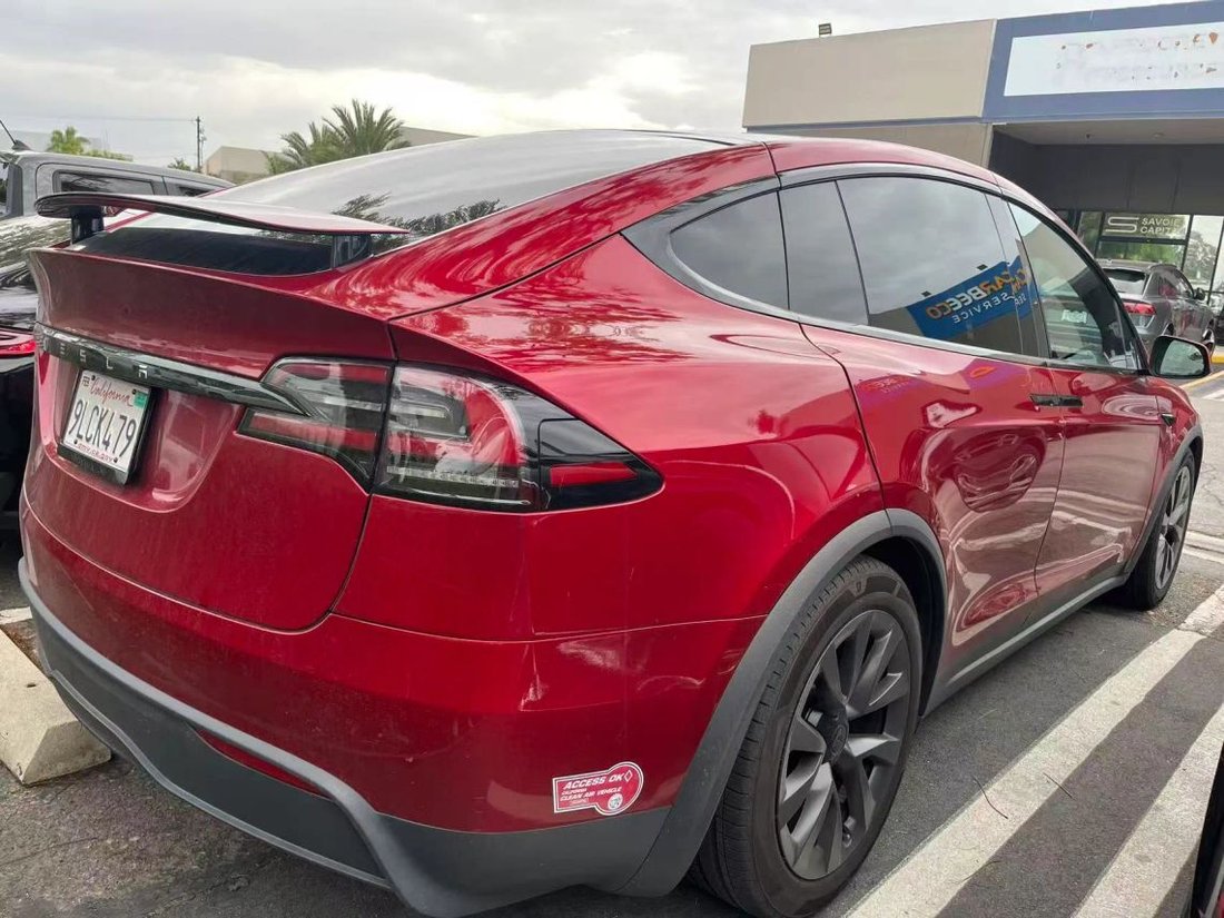 Suv in Costa Mesa, CA, United States 2 - 19132685