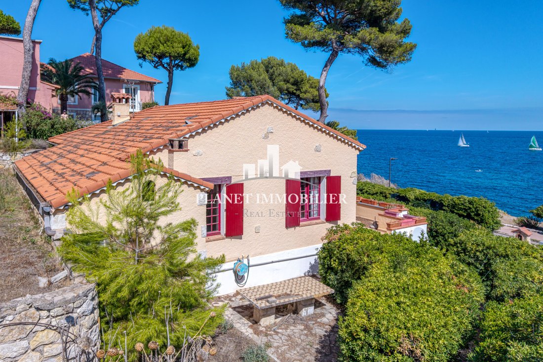 Villa en Antibes, Provenza-Alpes-Costa Azul, Francia 2 - 18996292